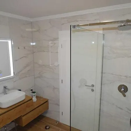 Bagulina Comfortable * Drniš