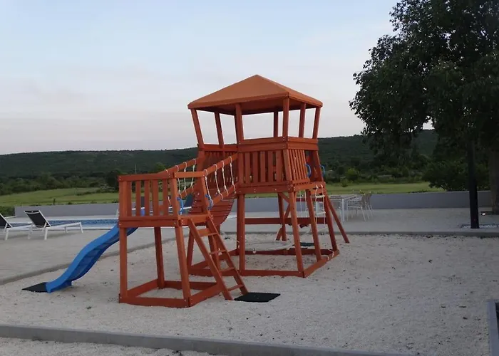 Bagulina Comfortable Villa Drniš